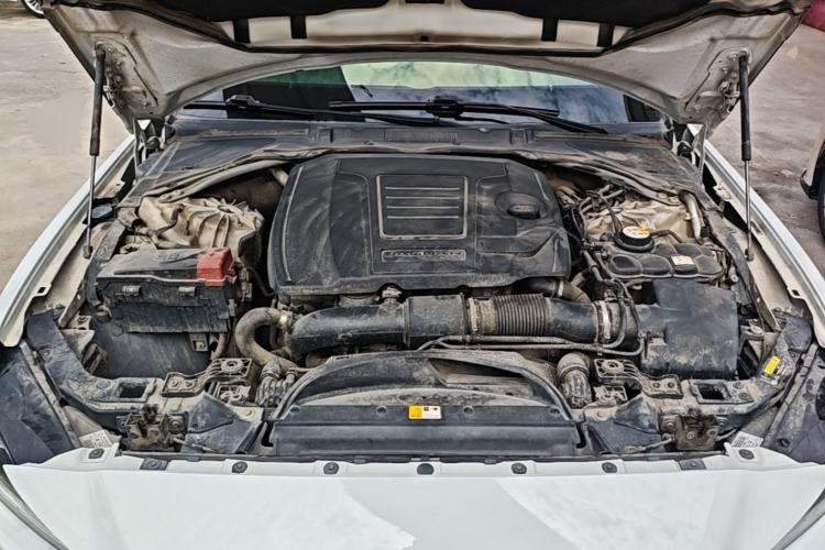 Used Jaguar XEL 2019 2.0T 200 PS Elite Edition Engine Bay