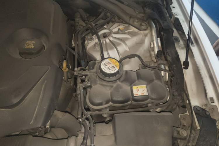 Used Jaguar XEL 2019 2.0T 200 PS Luxury Edition Engine Bay Left