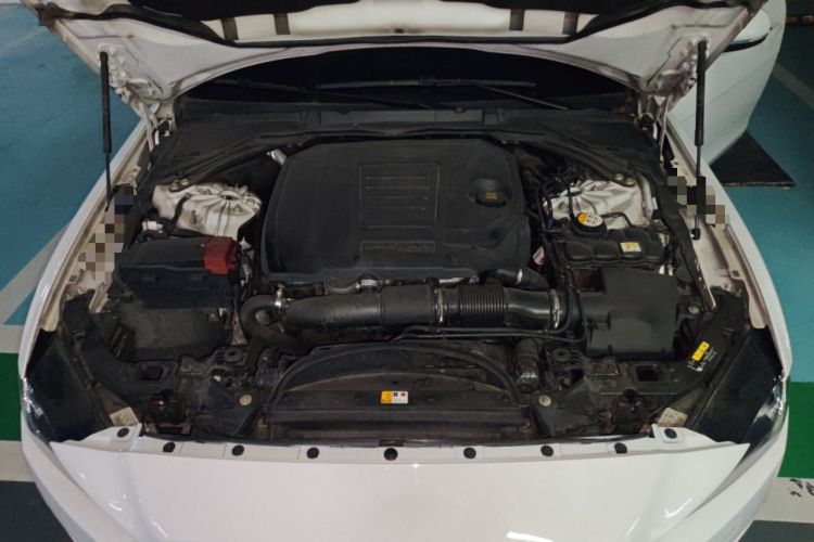 Used Jaguar XEL 2019 2.0T 200 PS Deluxe Edition Engine Bay