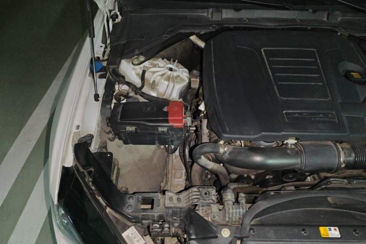 Used Jaguar XEL 2019 2.0T 200 PS Elite Edition Engine Bay Right