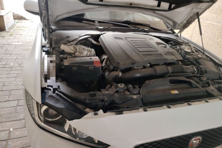 Used Jaguar XEL 2019 2.0T 200 PS Elite Edition Engine Bay Right
