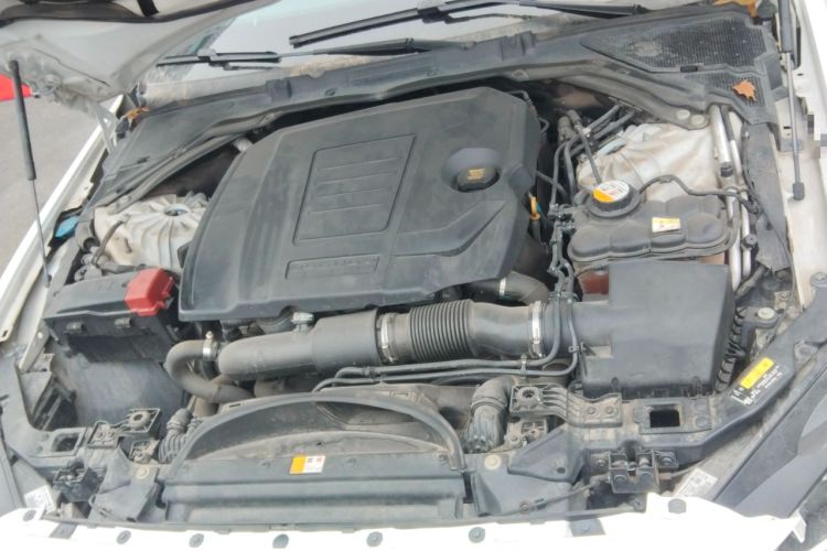 Used Jaguar XEL 2019 2.0T 200 PS Deluxe Edition Engine Bay