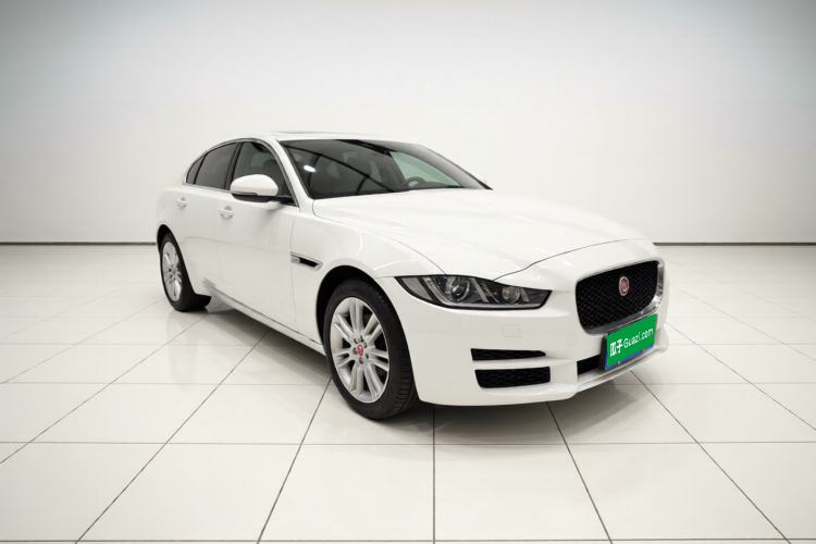 Used Jaguar XEL 2019 2.0T 200 PS Luxury Edition Exterior 2
