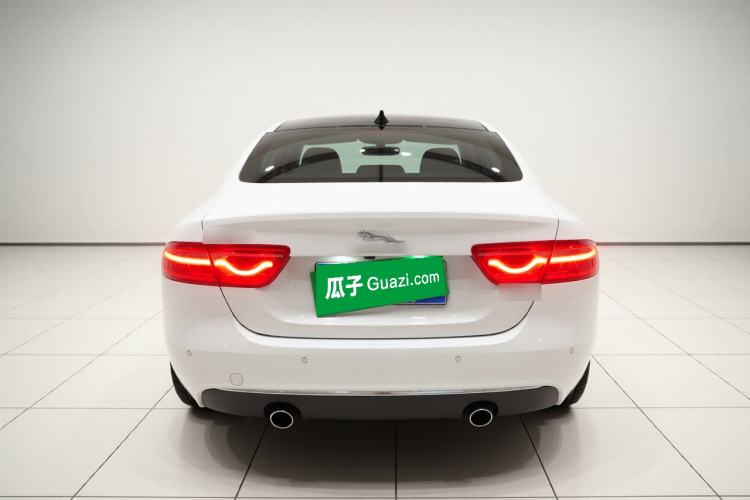 Used Jaguar XEL 2019 2.0T 200 PS Luxury Edition Exterior 4