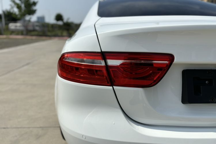 Used Jaguar XEL 2019 2.0T 200 PS Deluxe Edition Exterior 6