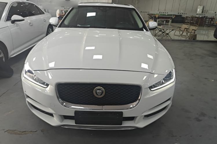 Used Jaguar XEL 2019 2.0T 200 PS Deluxe Edition Front