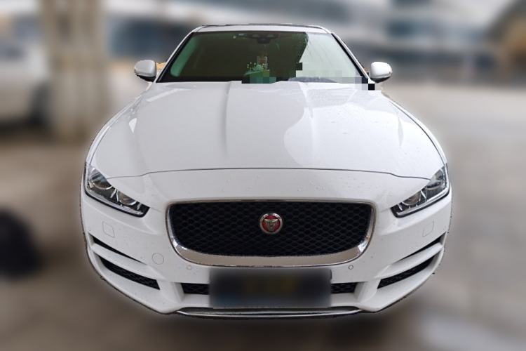 Used Jaguar XEL 2019 2.0T 200 PS Deluxe Edition Front