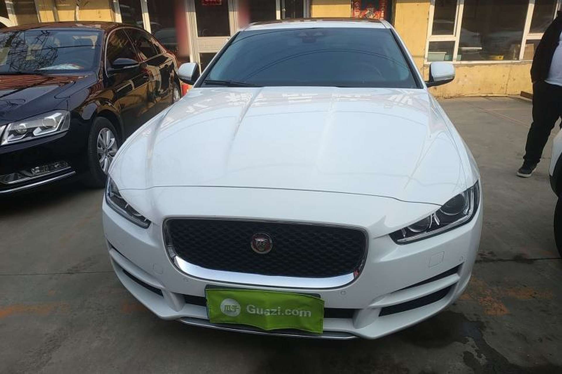 Used Jaguar XEL 2019 2.0T 200 PS Deluxe Edition Front