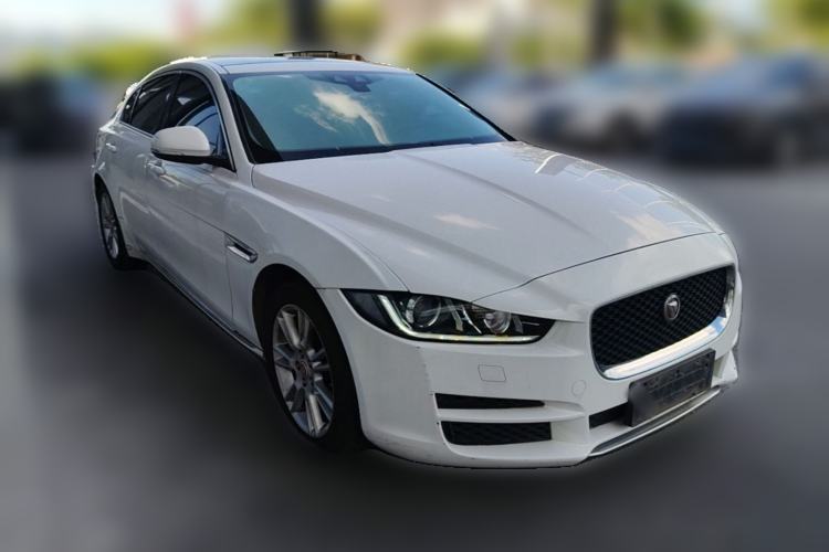 Used Jaguar XEL 2019 2.0T 200 PS Elite Edition Front Right 45 Deg