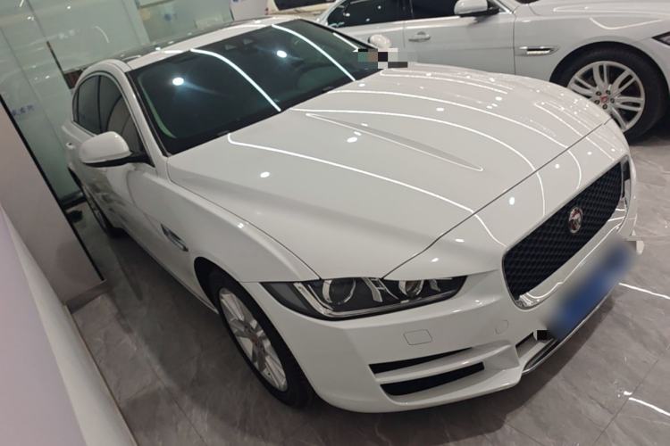 Used Jaguar XEL 2019 2.0T 200 PS Luxury Edition Front Right 45 Deg