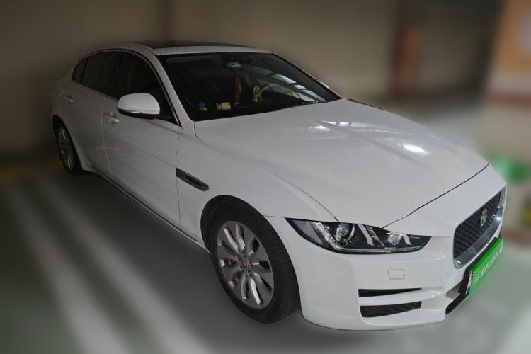 Used Jaguar XEL 2019 2.0T 200 PS Elite Edition Front Right 45 Deg