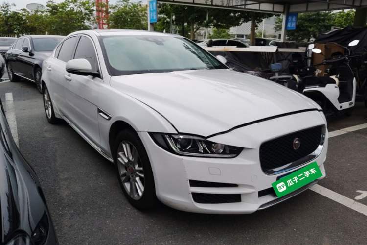 Used Jaguar XEL 2019 2.0T 200 PS Elite Edition Front Right 45 Deg