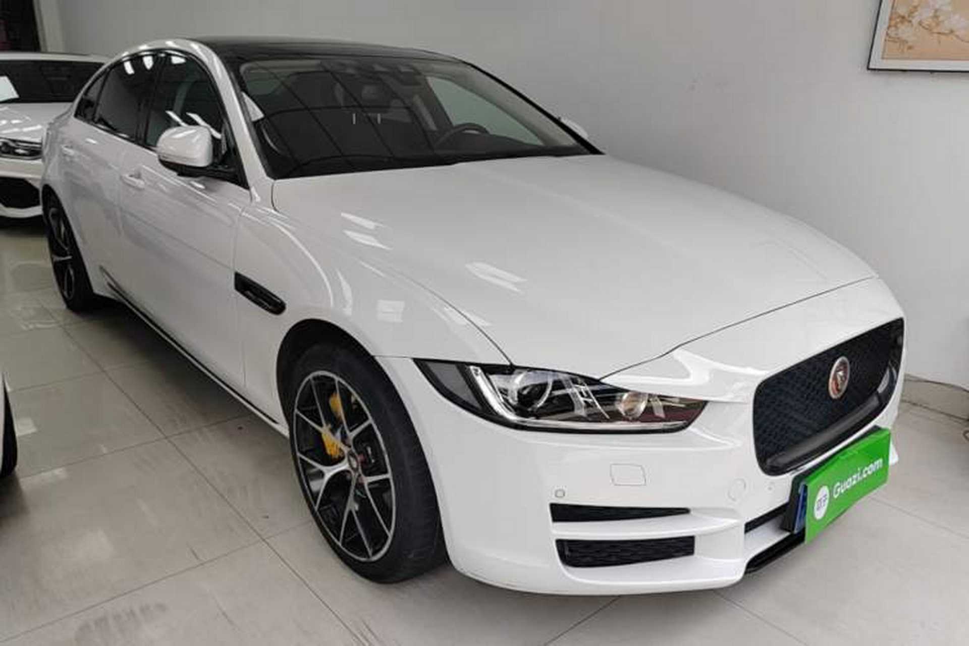 Used Jaguar XEL 2019 2.0T 200 PS Deluxe Edition Front Right 45 Deg