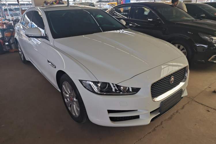Used Jaguar XEL 2019 2.0T 200 PS Elite Edition Front Right 45 Deg