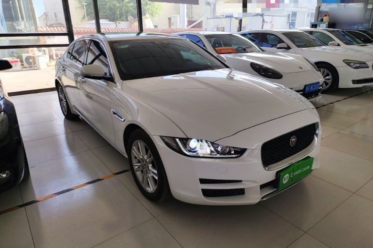 Used Jaguar XEL 2019 2.0T 200 PS Luxury Edition Front Right 45 Deg