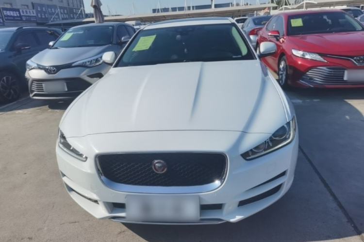 Used Jaguar XEL 2019 2.0T 200 PS Deluxe Edition Front