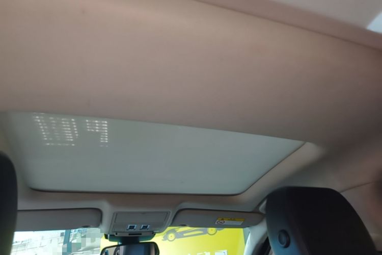 Used Jaguar XEL 2019 2.0T 200 PS Elite Edition Headliner