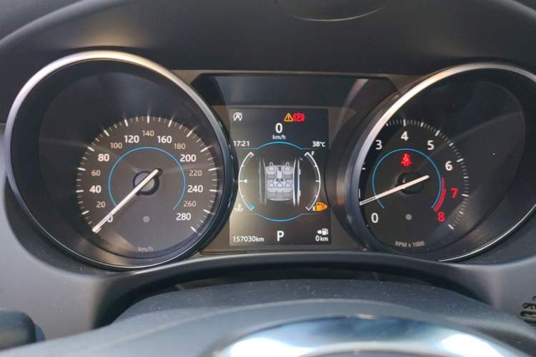 Used Jaguar XEL 2019 2.0T 200 PS Elite Edition Instrument Cluster