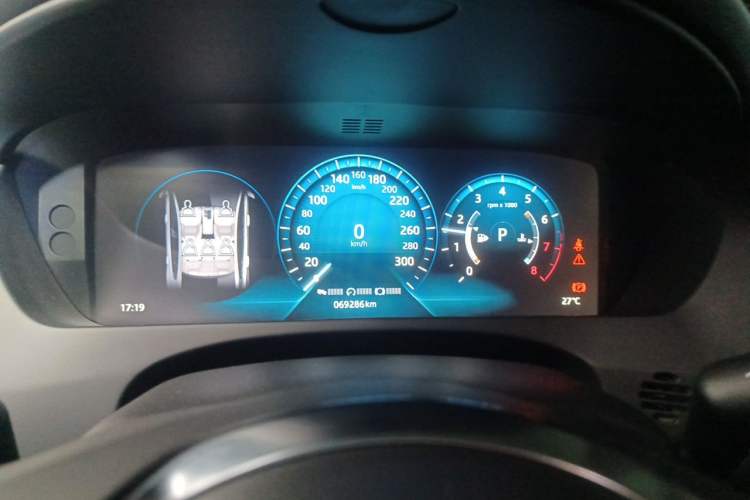 Used Jaguar XEL 2019 2.0T 200 PS Deluxe Edition Instrument Cluster