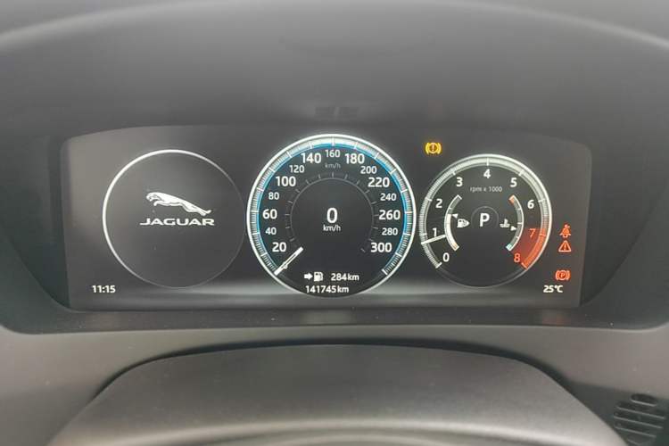 Used Jaguar XEL 2019 2.0T 200 PS Deluxe Edition Instrument Cluster