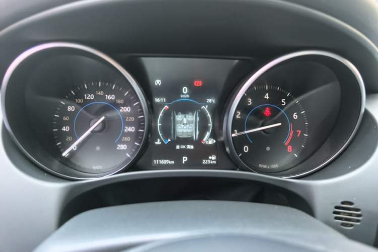 Used Jaguar XEL 2019 2.0T 200 PS Elite Edition Instrument Cluster