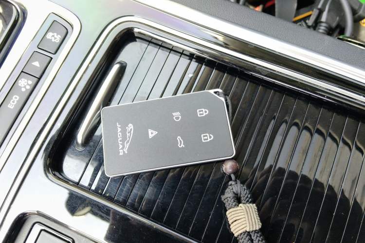 Used Jaguar XEL 2019 2.0T 250 PS Premium Edition Interior 1