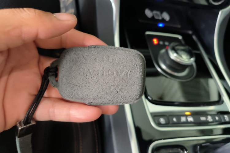 Used Jaguar XEL 2019 2.0T 200 PS Deluxe Edition Interior 1
