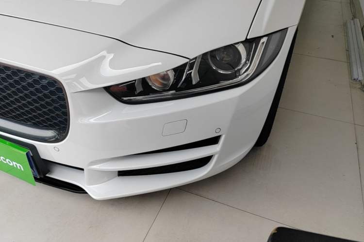Used Jaguar XEL 2019 2.0T 200 PS Deluxe Edition Left Front Headlight