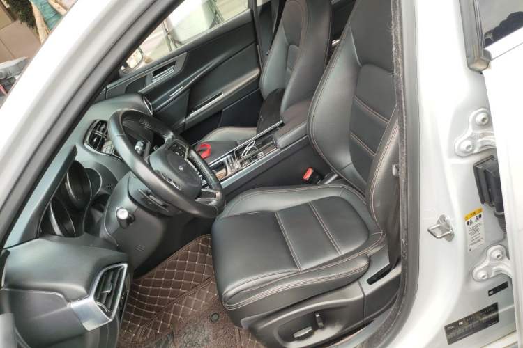 Used Jaguar XEL 2019 2.0T 200 PS Luxury Edition Left Front Seat