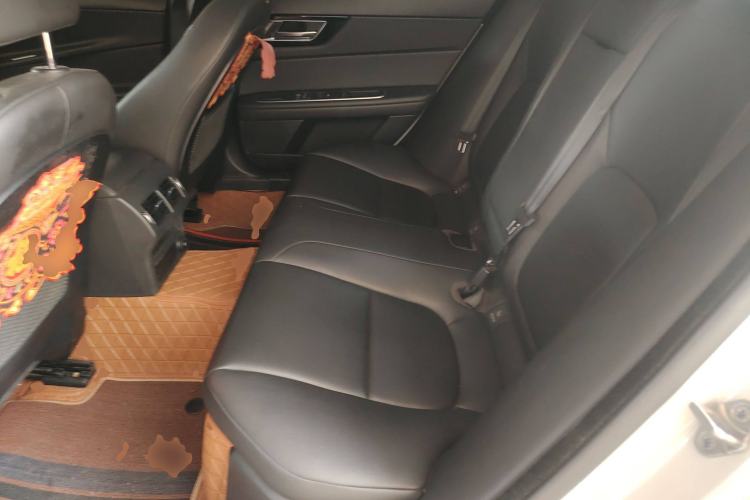 Used Jaguar XEL 2019 2.0T 200 PS Elite Edition Left Rear Seat