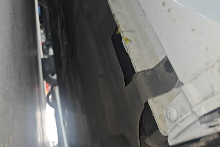 Used Jaguar XEL 2019 2.0T 200 PS Deluxe Edition Left Side Sill