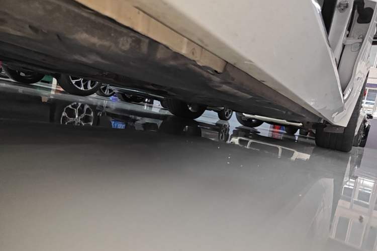 Used Jaguar XEL 2019 2.0T 200 PS Deluxe Edition Left Side Sill