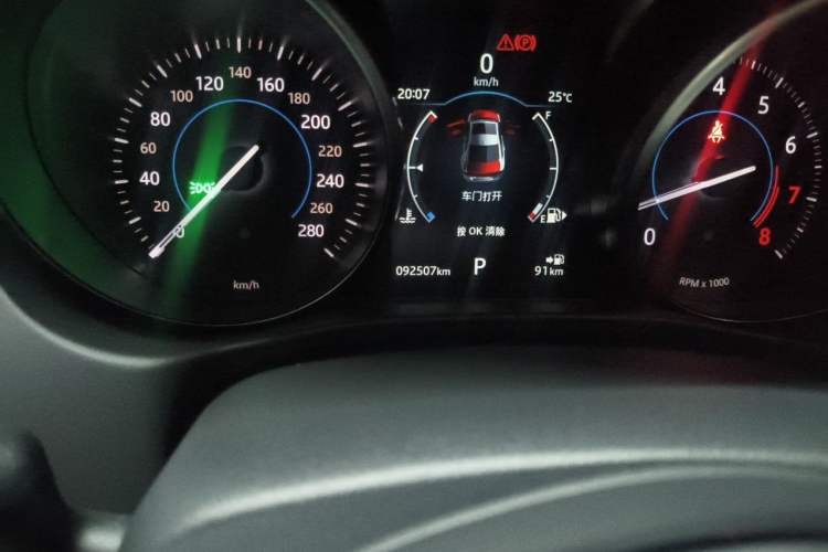 Used Jaguar XEL 2019 2.0T 200 PS Luxury Edition Odometer Close Up