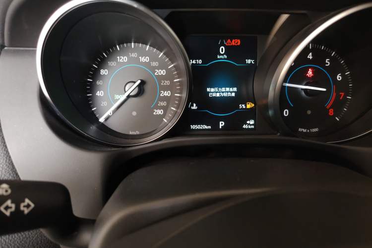 Used Jaguar XEL 2019 2.0T 200 PS Elite Edition Odometer Close Up
