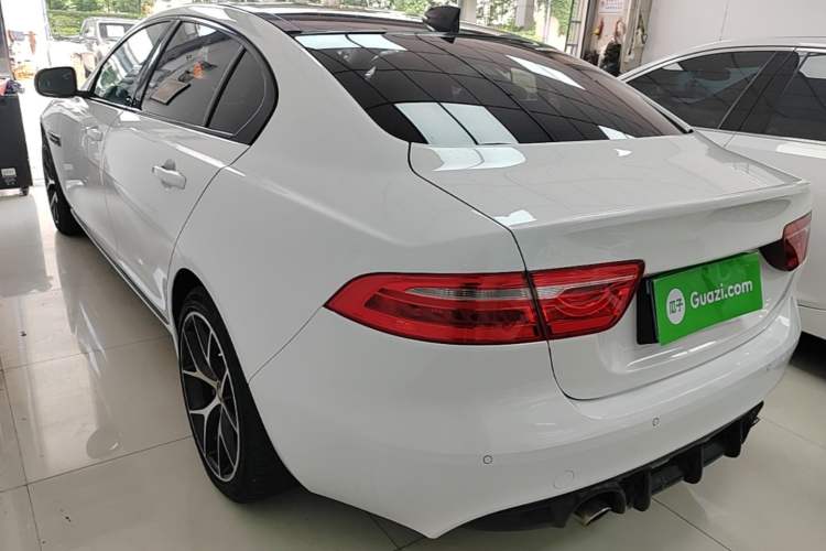Used Jaguar XEL 2019 2.0T 200 PS Deluxe Edition Rear Left 45 Deg