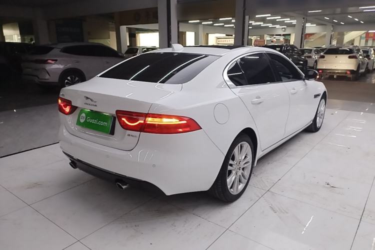 Used Jaguar XEL 2019 2.0T 200 PS Deluxe Edition Rear Right 45 Deg
