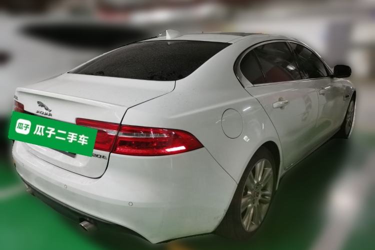 Used Jaguar XEL 2019 2.0T 200 PS Deluxe Edition Rear Right 45 Deg