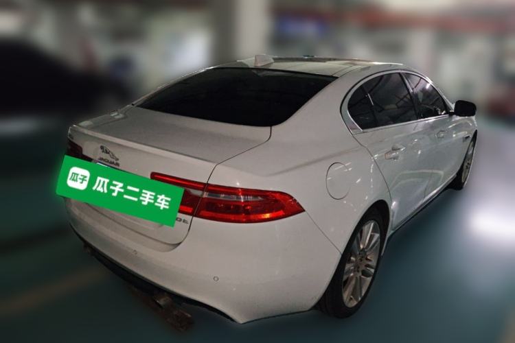 Used Jaguar XEL 2019 2.0T 200 PS Deluxe Edition Rear Right 45 Deg