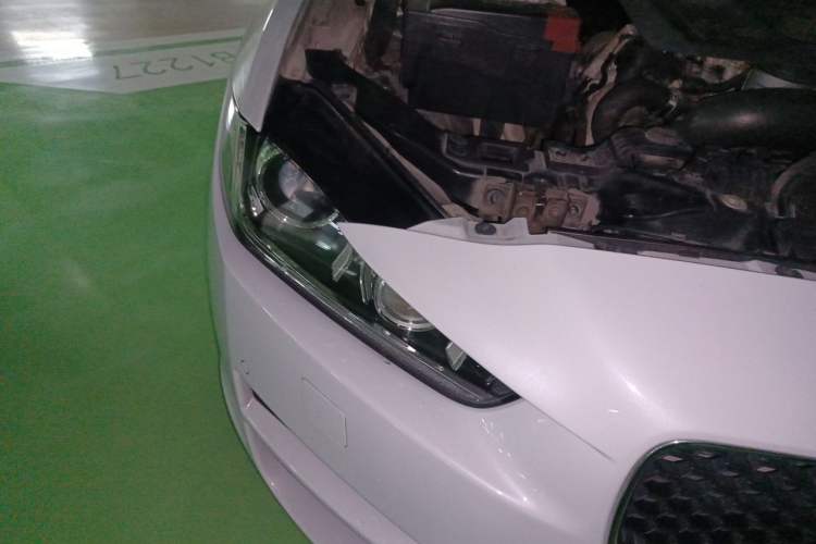 Used Jaguar XEL 2019 2.0T 200 PS Deluxe Edition Right Front Headlight