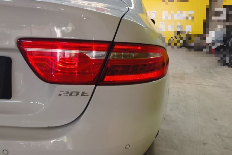 Used Jaguar XEL 2019 2.0T 200 PS Elite Edition Right Rear Taillight