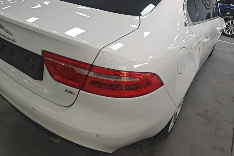 Used Jaguar XEL 2019 2.0T 200 PS Deluxe Edition Right Rear Taillight