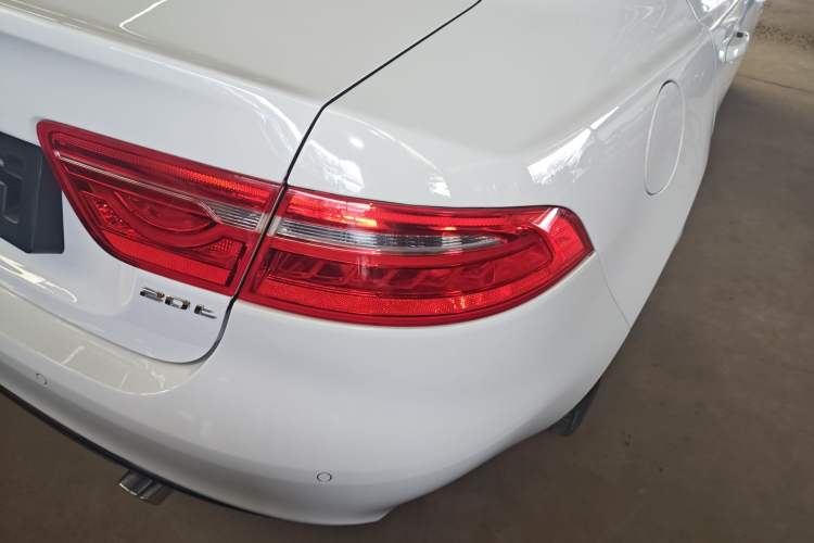 Used Jaguar XEL 2019 2.0T 200 PS Elite Edition Right Rear Taillight