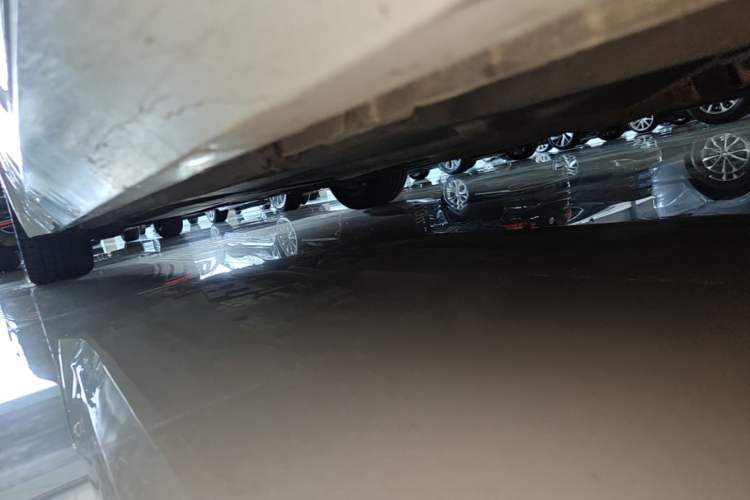 Used Jaguar XEL 2019 2.0T 200 PS Luxury Edition Right Side Sill