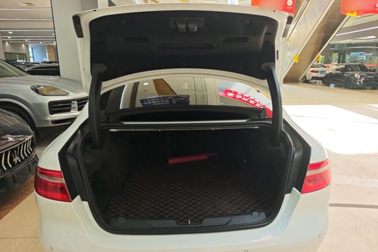 Used Jaguar XEL 2019 2.0T 200 PS Luxury Edition Trunk