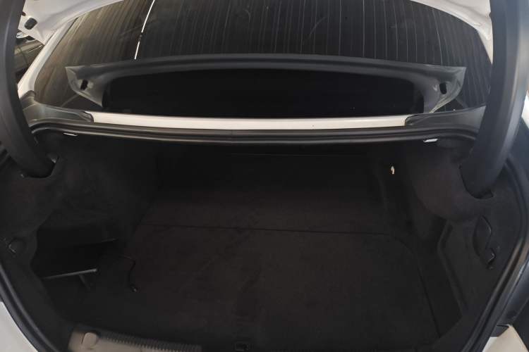 Used Jaguar XEL 2019 2.0T 200 PS Elite Edition Trunk