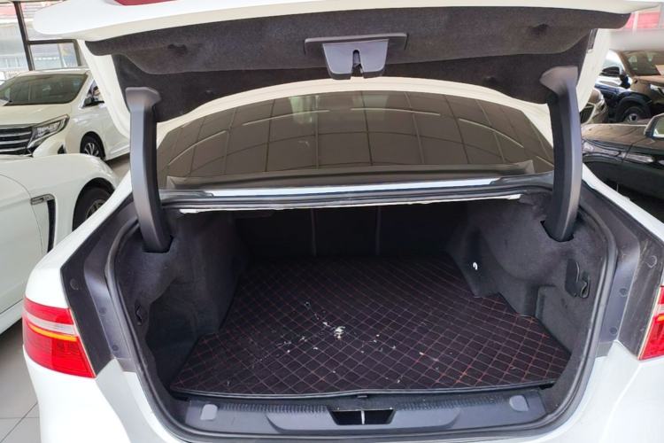Used Jaguar XEL 2019 2.0T 200 PS Luxury Edition Trunk