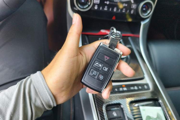 Used Jaguar XEL 2019 2.0T 200 PS Luxury Edition Vehicle Key