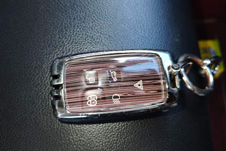 Used Jaguar XEL 2019 2.0T 200 PS Elite Edition Vehicle Key