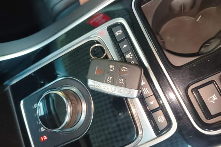 Used Jaguar XEL 2019 2.0T 200 PS Elite Edition Vehicle Key