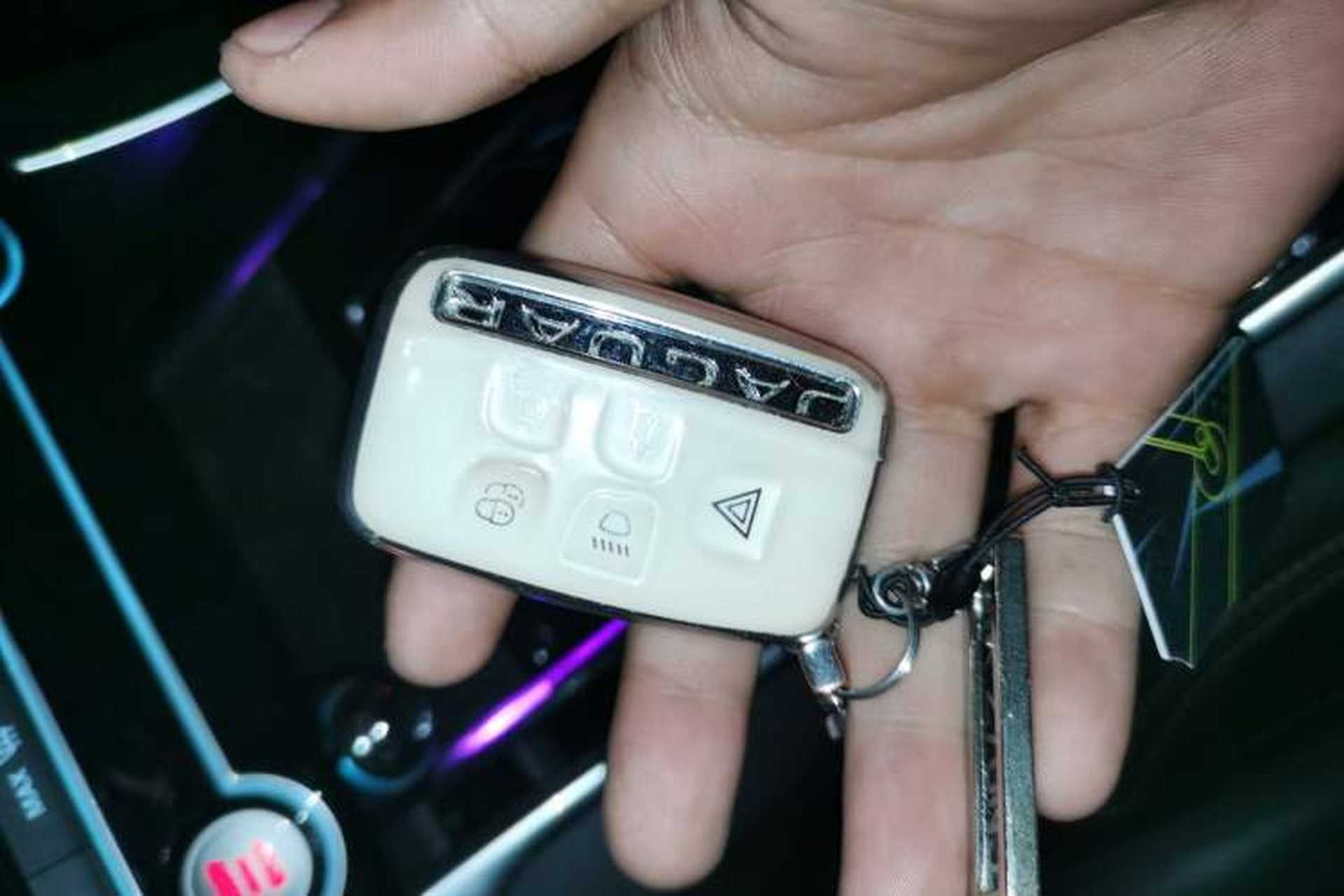 Used Jaguar XEL 2019 2.0T 200 PS Deluxe Edition Vehicle Key
